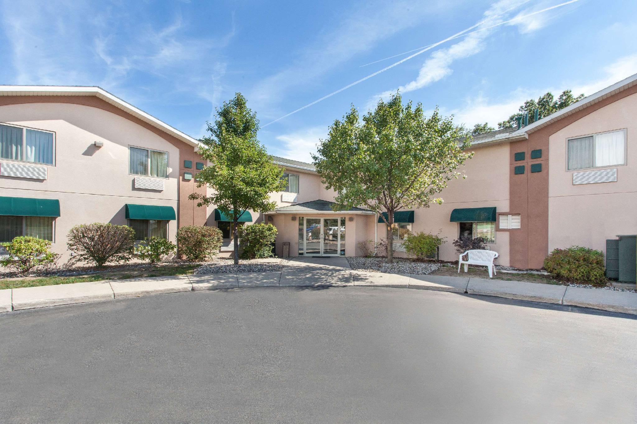 Hotel Baymont By Wyndham Swanton Exterior foto
